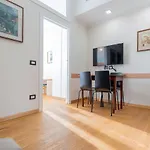Retreats Cadorna Duomo Διαμέρισμα *