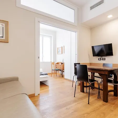 Retreats Cadorna Duomo Апартаменты *