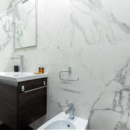 Apartment Retreats Cadorna Duomo *