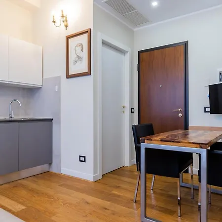 Retreats Cadorna Duomo Apartment