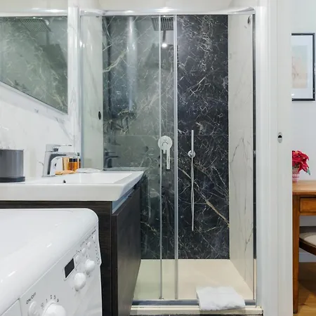 公寓 Retreats Cadorna Duomo 米兰