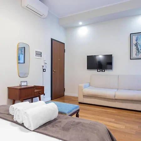 Retreats Cadorna Duomo * Милан