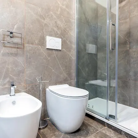 Retreats Cadorna Duomo Апартаменты