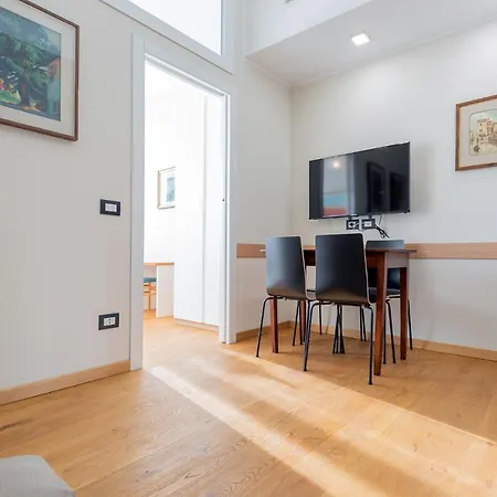 Retreats Cadorna Duomo Daire *